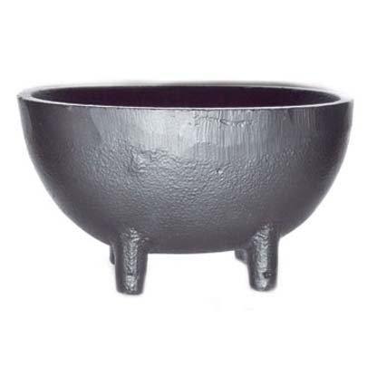 3 1/4"x 5 1/2" Oval cast iron cauldron - Skull & Barrel Co.