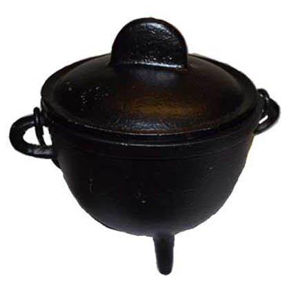5" Cast iron cauldron w/ lid - Skull & Barrel Co.